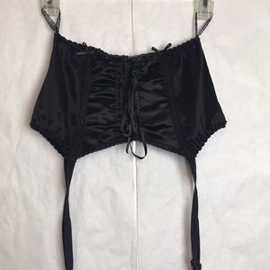 Sexy lace garter with eye & hook closure in back adjustable straps thigh highs